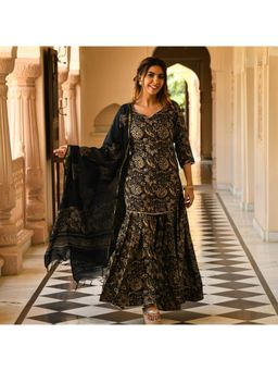 Gahan - Womens Viscose Rayon Straight Paisley Kurta with Sharara & Dupatta-Black