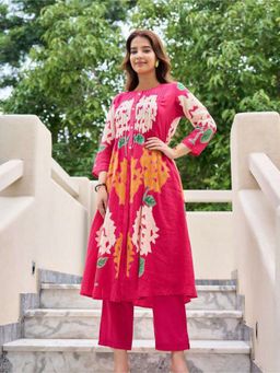 Gahan - Womens Viscose Rayon Floral Kurta with Pant -Pink