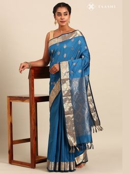 Taashi - Midnight Radiance Saree