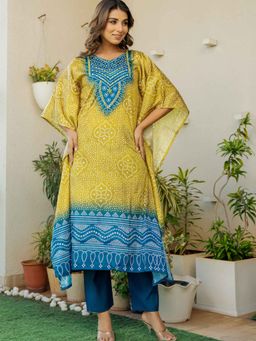 Pretty Pallu - Yellow Bandhani Bliss V-Neck Kaftan (Set of 2)