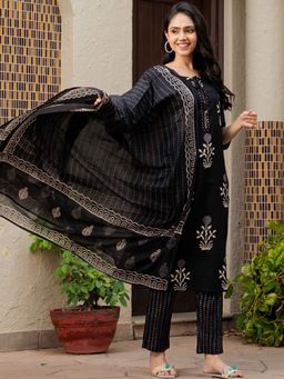 Pretty Pallu - Black Floral Printed Kurta with Pant and Dupatta (Set of 3)