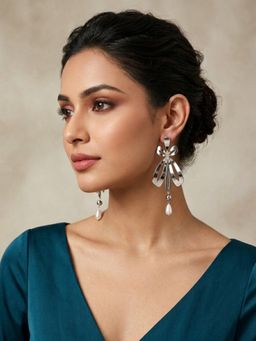 RUNORAA - The Sophia Silver Bow Drop Earrings