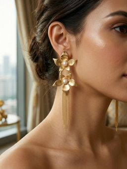 RUNORAA - Gold Lily Fringe Drop Earrings