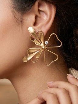 RUNORAA - Golden Petal Symphony Stud Earrings