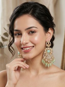 RUNORAA - Zari Emerald Jhankaar Drop Earrings