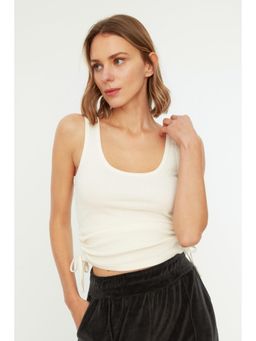 Trendyol - Women's Super Slim White Tops