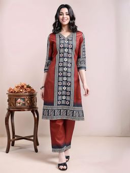 Gahan - Women Rust & Black Digital Printed Cotton Blend Straight Kurta with Pant