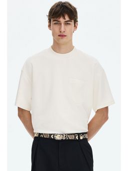 H&M - Men White Oversized Fit T-Shirt