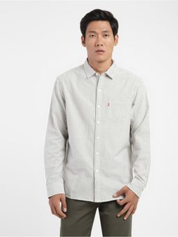 Levi's - Men White Slim Fit Shirt