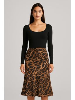 Cider - Scoop Neckline Solid Long Sleeve Crop Top & Mid Rise Leopard Ruffle Maxi Skirt Set