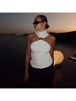 Miakee - Women White Chester Solid Top