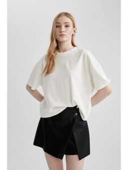 Twenty Dresses by Nykaa Fashion - White Solid Oversized T-Shirt