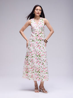 Twenty Dresses by Nykaa Fashion - Multicolour Floral Sleeveless Top and A-Line Skirt Co-Ord Set