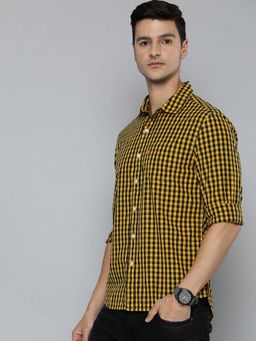 Levi's - Men Yellow Collar Neck Shirt