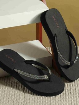 Metro - Women Black Sandals