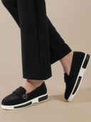 Black color option, Currently selected