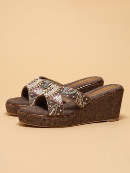 ERIDANI - Women Taraani Antique Wedges Heels