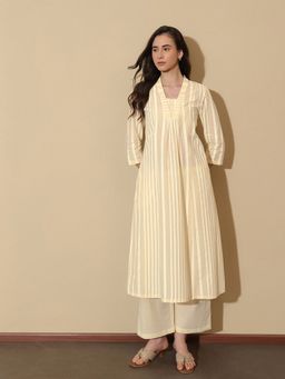 Pink Fort - Women Off White Pure Cotton Stripes Kurta with Trouser