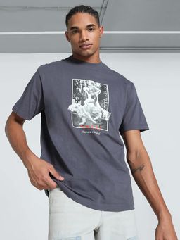 Puma - CLUB DE COURSE Graphic Relaxed Fit Grey T-Shirt