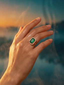 Tussya by Shreya - Alinae Statement Green Ring