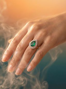 Tussya by Shreya - Verina Statement Green Ring
