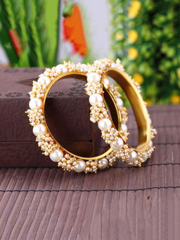 Sukkhi - Ravishing Gold Plated Pear Bangle Set