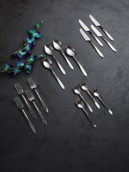 De Maison Decor - Dune Hammered Cutlery Set Of 16 In Silver