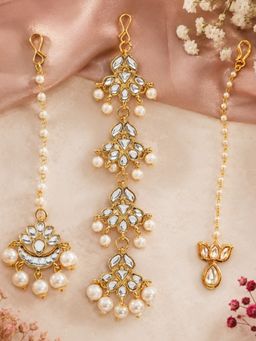 Fabula - Gold Tone Kundan and Pearl Floral Wedding Delicate Maangtikka (Pack Of 3)
