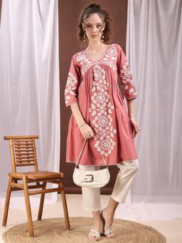Tikhi Imli - Peach Thread Embroidered Alia Cut Co-Ord (Set of 2)
