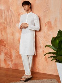 Vastramay - Men White Self Design Pure Cotton Kurta