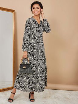 Styli - Black Long Sleeves V Neck Paisley Print A-line Wrap Maxi Dress