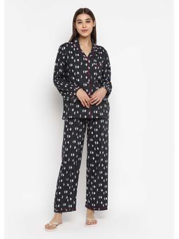 Shopbloom - Penguin Love Print Cotton Flannel Long Sleeve Womens Nightsuit