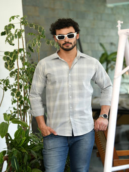 HONNETE - Mens Light Grey Checks Cotton Regular Fit Casual Shirt
