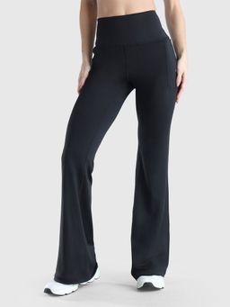 Musclemind - Women Black Glare Flare Trackpant