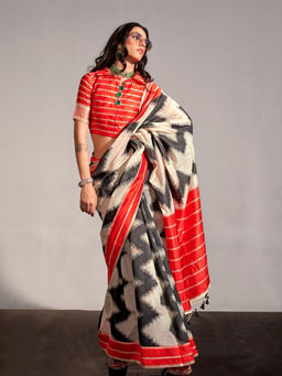 Odette - Women's Off White Printed Saree with Unstitched Blouse