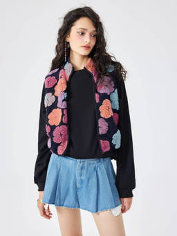 Cider - Turtle Neck Floral Pattern Zipper Vest (M)