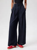 Navy Blue color option, Currently selected