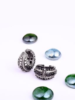 REENISAA - Black Heritage Hoop Earring