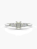White Gold color option, Currently selected