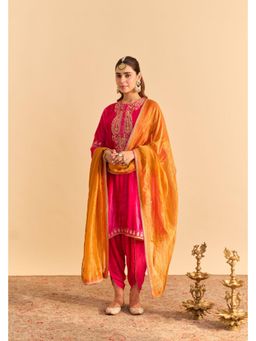 Sheetal Batra - Amal Pink Velvet Embroidered Kurta With Dhoti and Dupatta