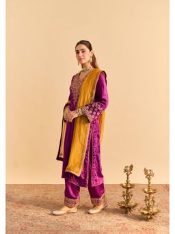 Sheetal Batra - Aynaz Purple Velvet Embroidered Kurta With Salwar and Dupatta
