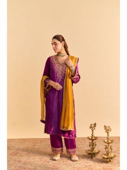 Sheetal Batra - Aynaz Purple Velvet Embroidered Kurta With Salwar and Dupatta