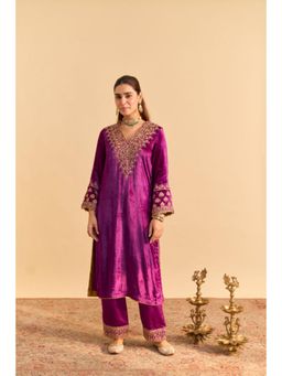Sheetal Batra - Aynaz Purple Velvet Embroidered Kurta With Salwar