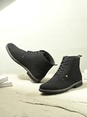 Black color option, Sold out, Currently selected