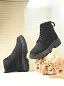 Black color option, Currently selected