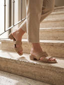 Khaki color option, Currently selected