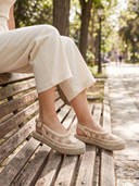 Beige color option, Sold out, Currently selected