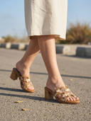 Tan color option, Currently selected
