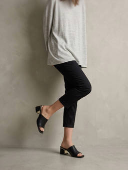 SOLE TO SOUL - Classic Smart Casual Cushioned Block Sandals Heels