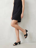 Black color option, Currently selected